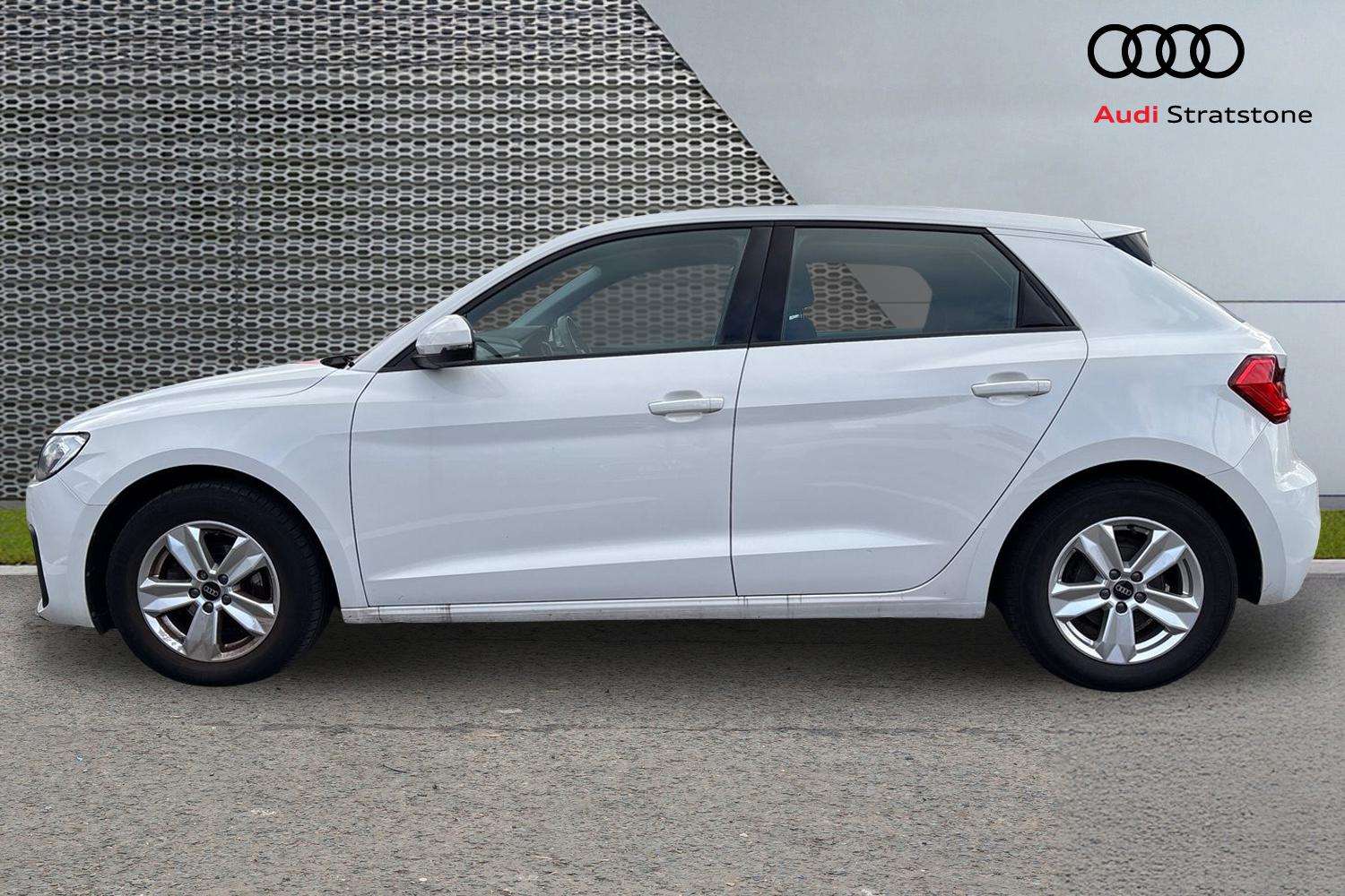Used Audi A1 2023 for sale - 76373749: Photo 8