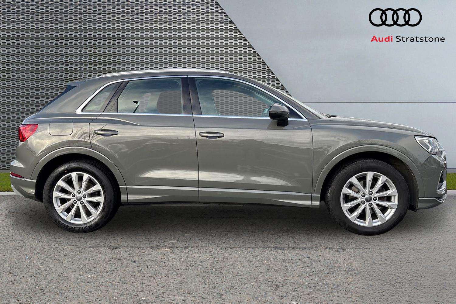 Used Audi Q3 2019 for sale - 77458512: Photo 4