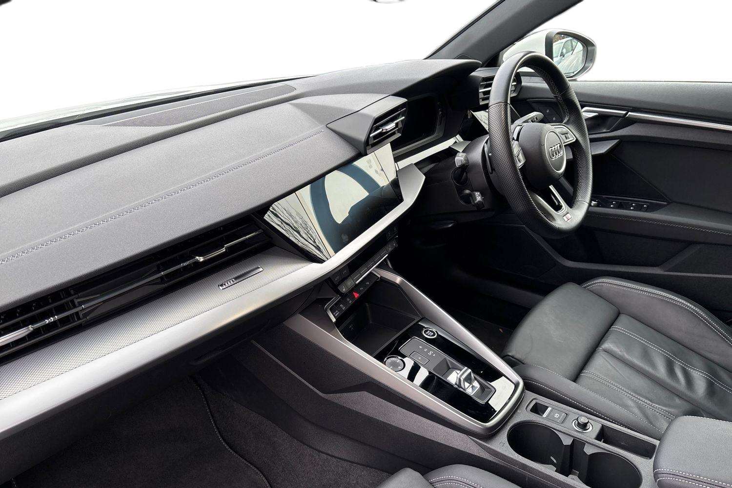 Used Audi A3 2023 for sale - 76916221: Photo 2