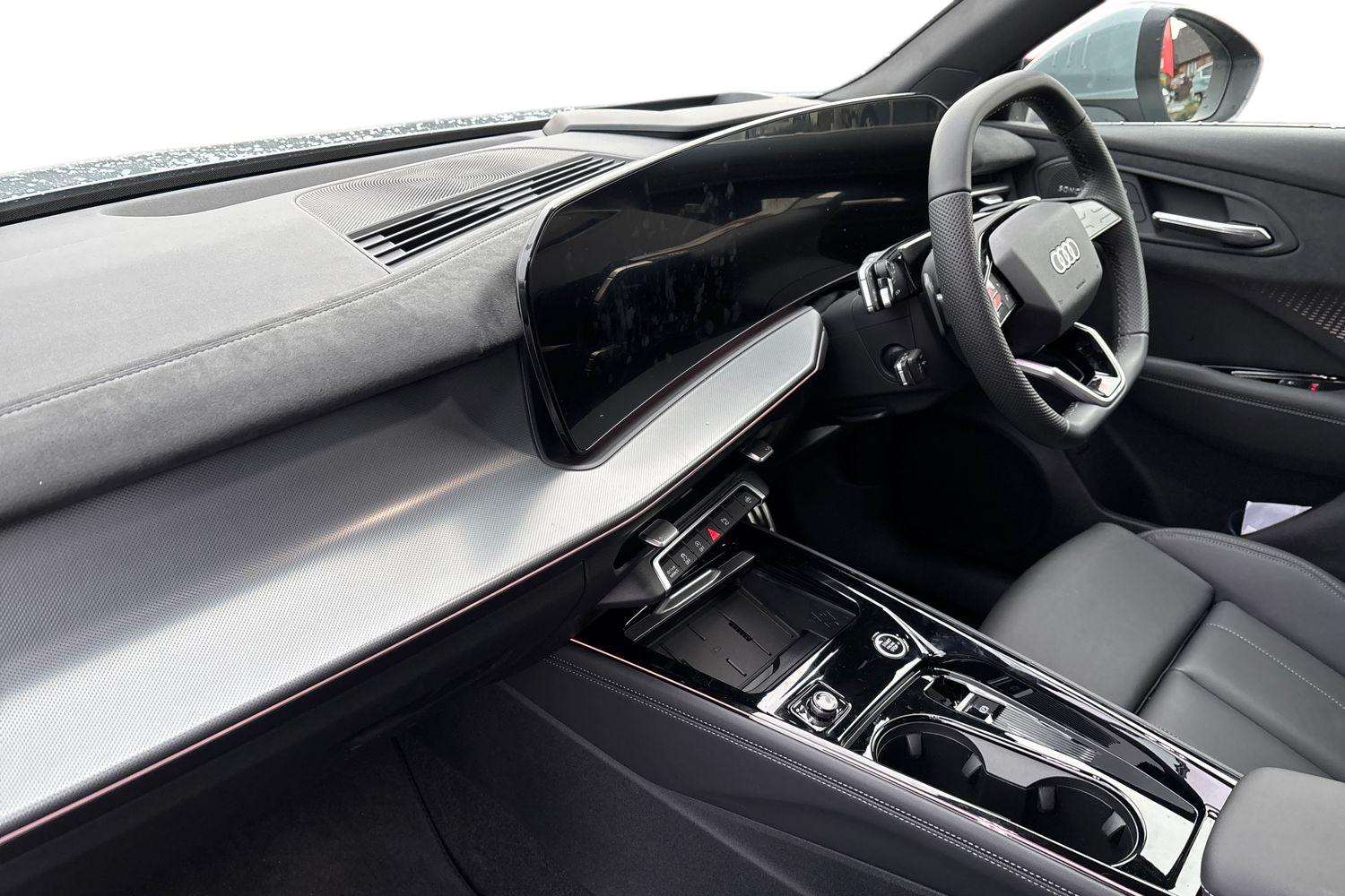 Used Audi Q3 2025 for sale - 78010286: Photo 2