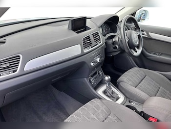 Used Audi Q3 2017 for sale - 75917780: Photo