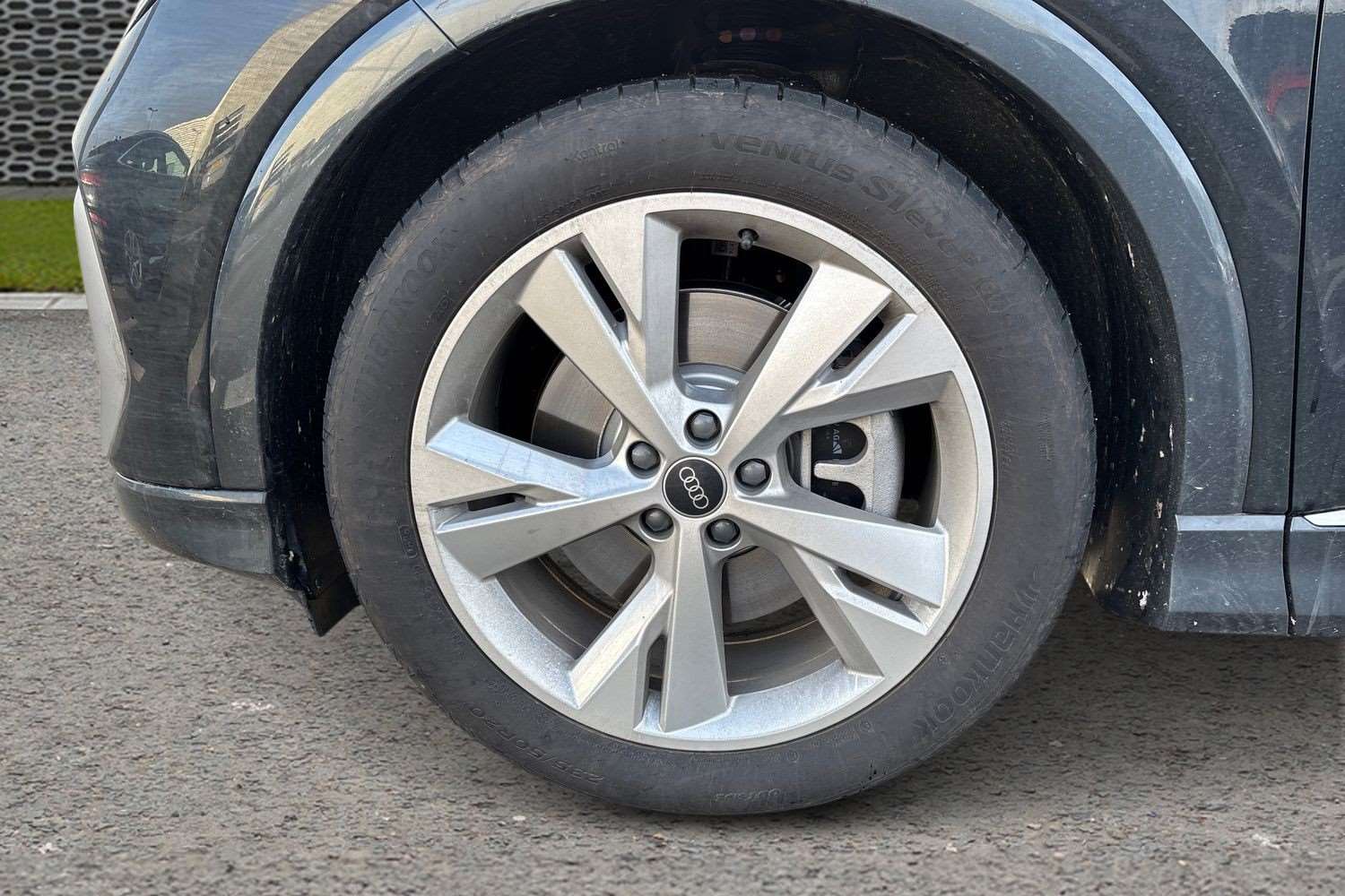 Used Audi Q4 e-tron 2025 for sale - 78010372: Photo 11