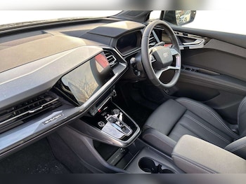 Used Audi Q4 e-tron 2025 for sale - 78010372: Photo