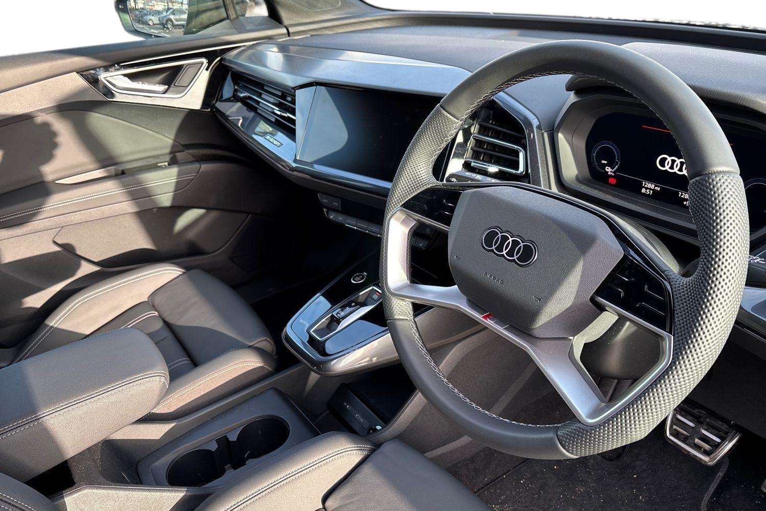 Used Audi Q4 e-tron 2025 for sale - 78010372: Photo 6