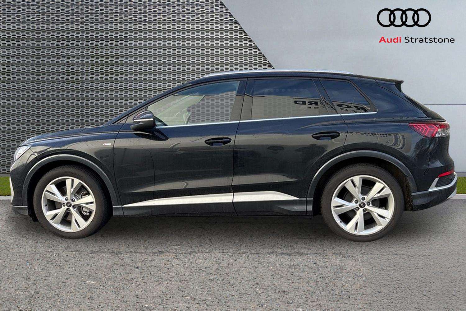 Used Audi Q4 e-tron 2025 for sale - 78010372: Photo 8