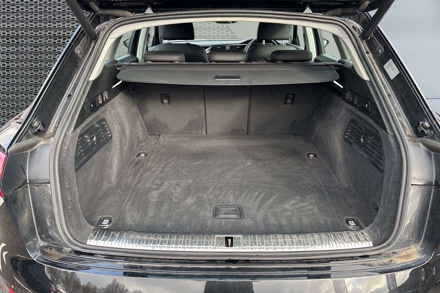 Used Audi e-tron 2020 for sale - 76587731: Photo 13