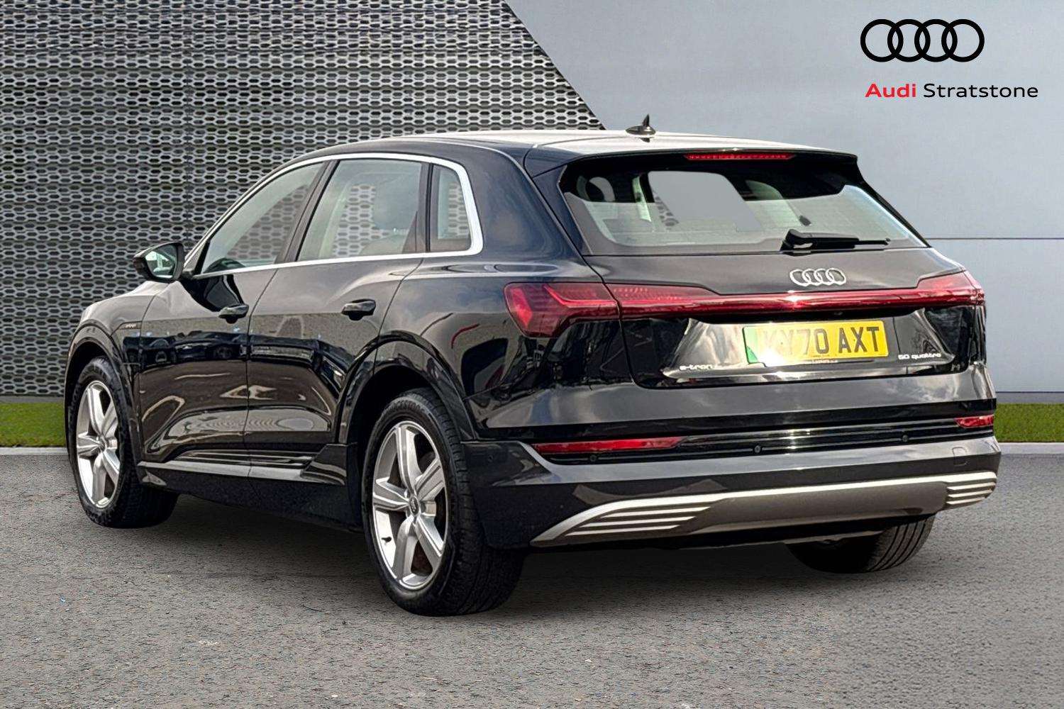 Used Audi e-tron 2020 for sale - 76587731: Photo 3