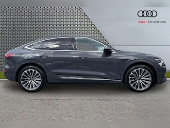 Used Audi Q8 2023 for sale - 79455507: Photo