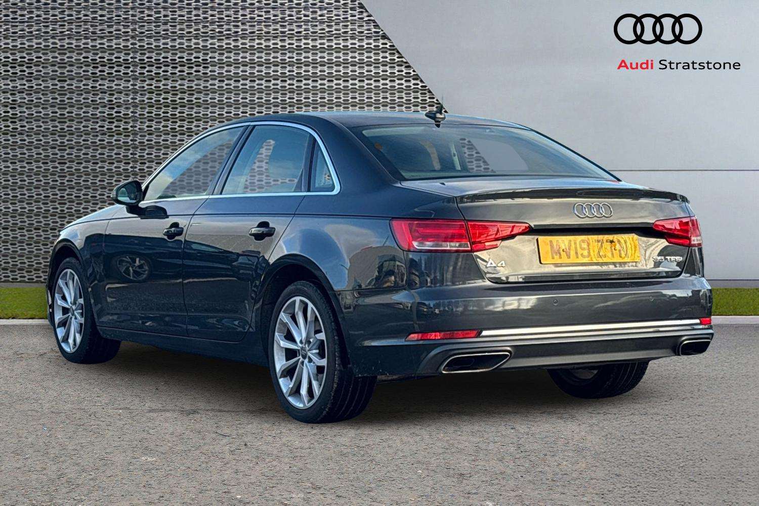 Used Audi A4 2019 for sale - 77093334: Photo 3
