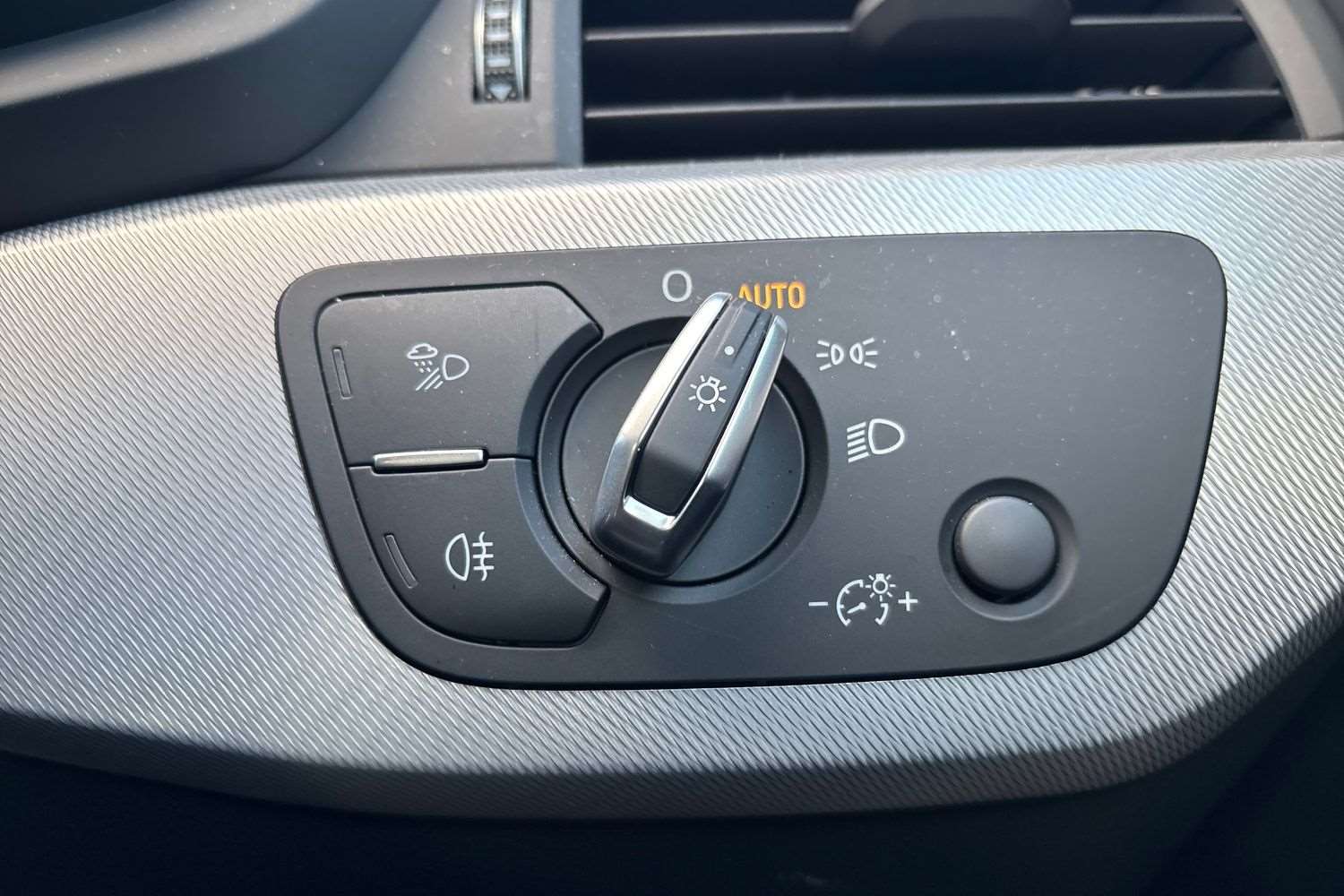 Used Audi A4 2019 for sale - 77093334: Photo 34