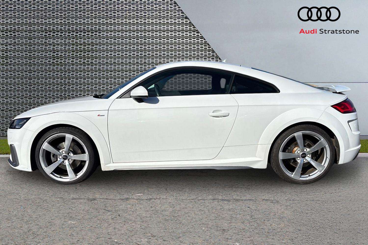 Used Audi TT 2023 for sale - 77942888: Photo 8