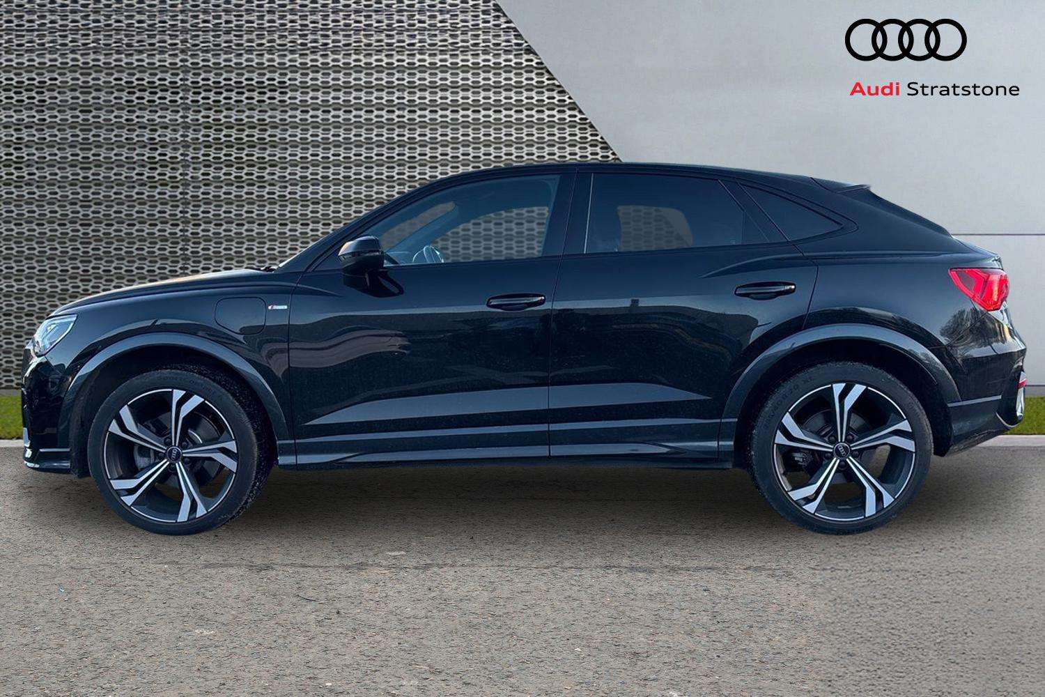 Used Audi Q3 2024 for sale - 77158616: Photo 8