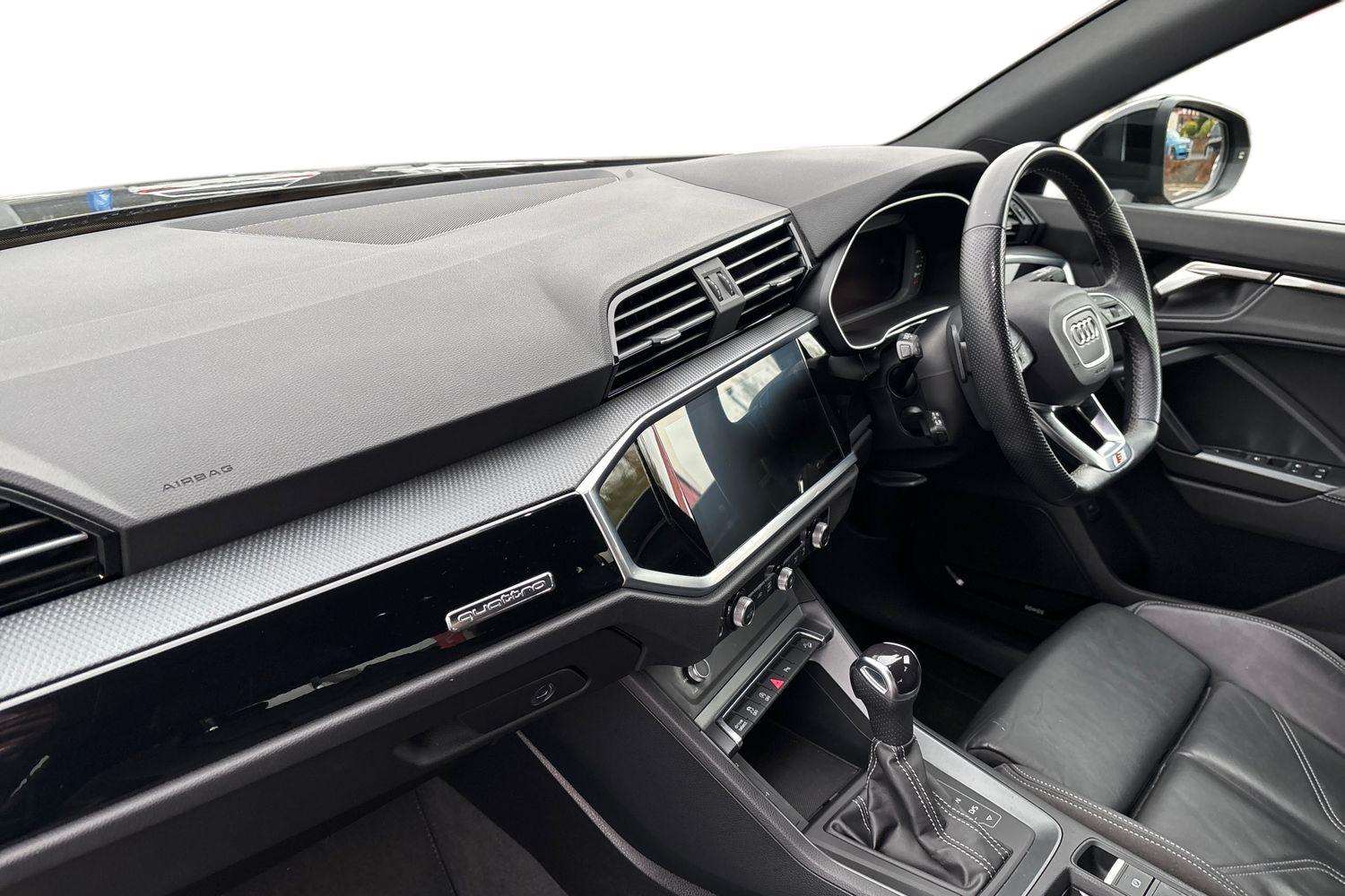 Used Audi Q3 2022 for sale - 76515674: Photo 2