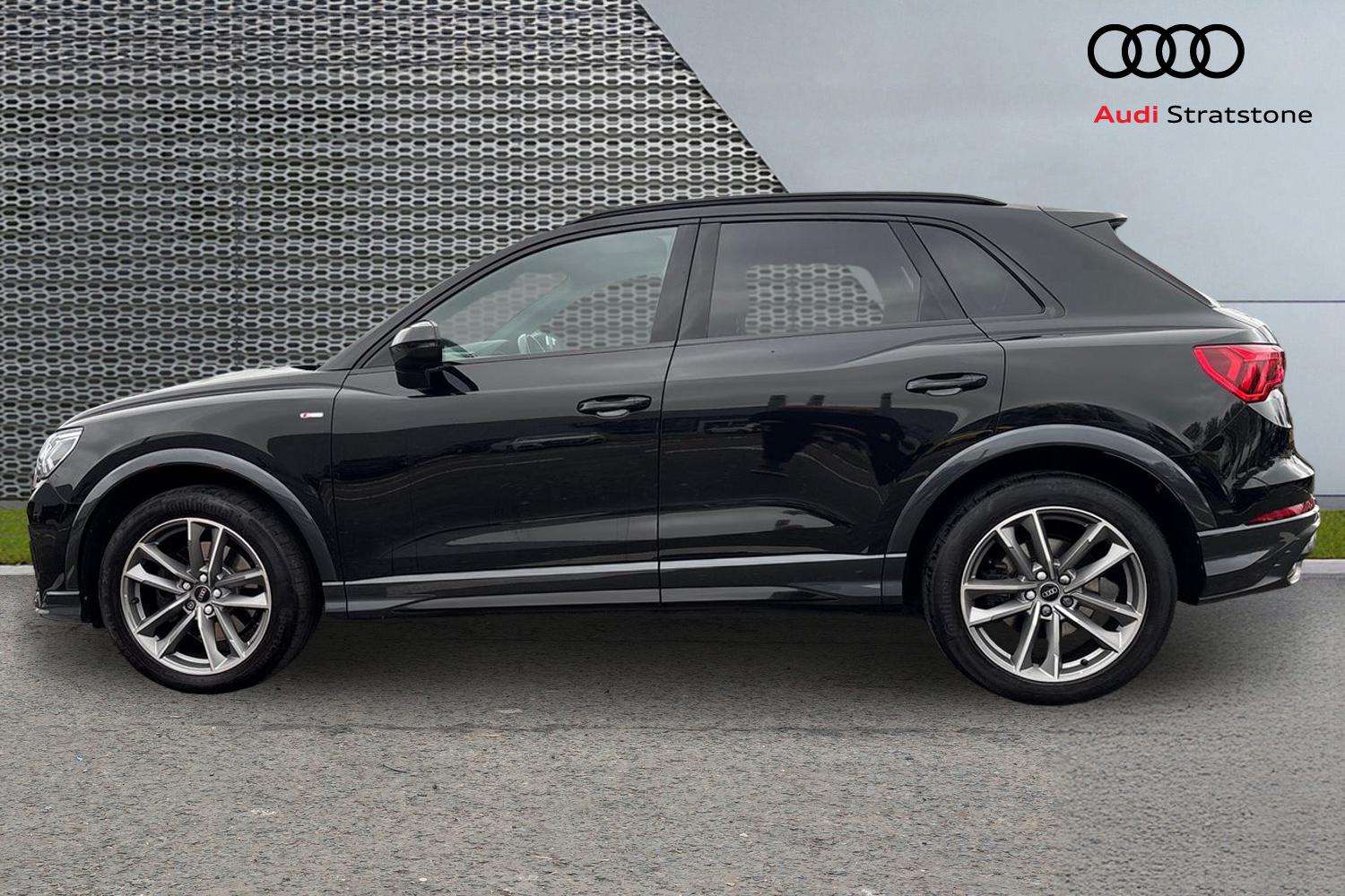 Used Audi Q3 2022 for sale - 76515674: Photo 8
