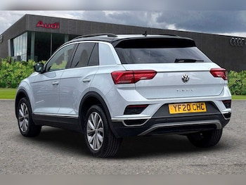 Used Volkswagen T-Roc 2020 for sale - 75626104: Photo