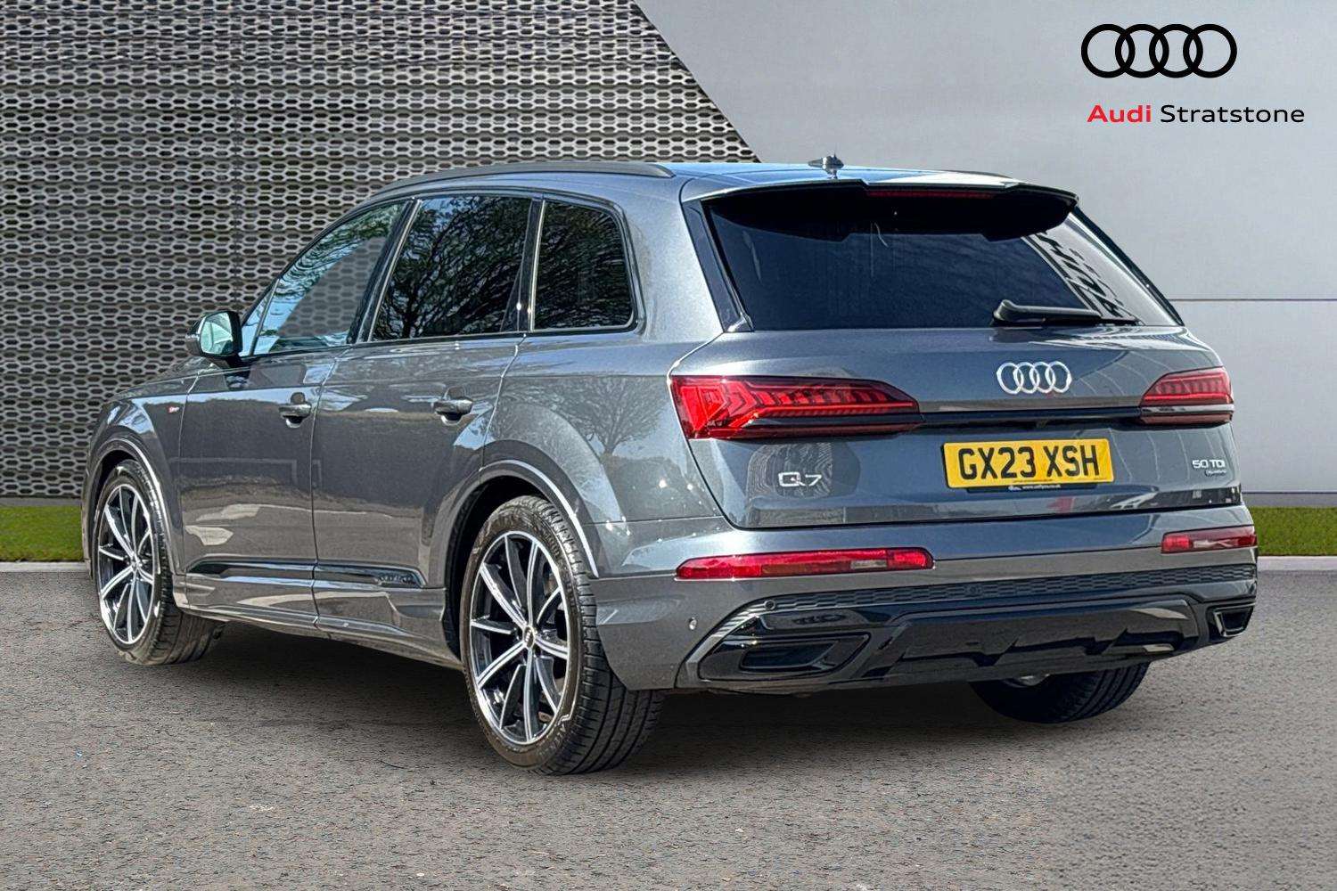 Used Audi Q7 2023 for sale - 78173856: Photo 3