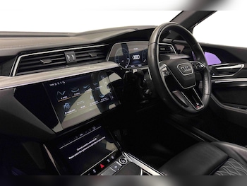 Used Audi e-tron 2022 for sale - 77480646: Photo