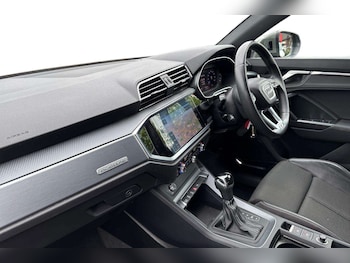 Used Audi Q3 2019 for sale - 78519786: Photo