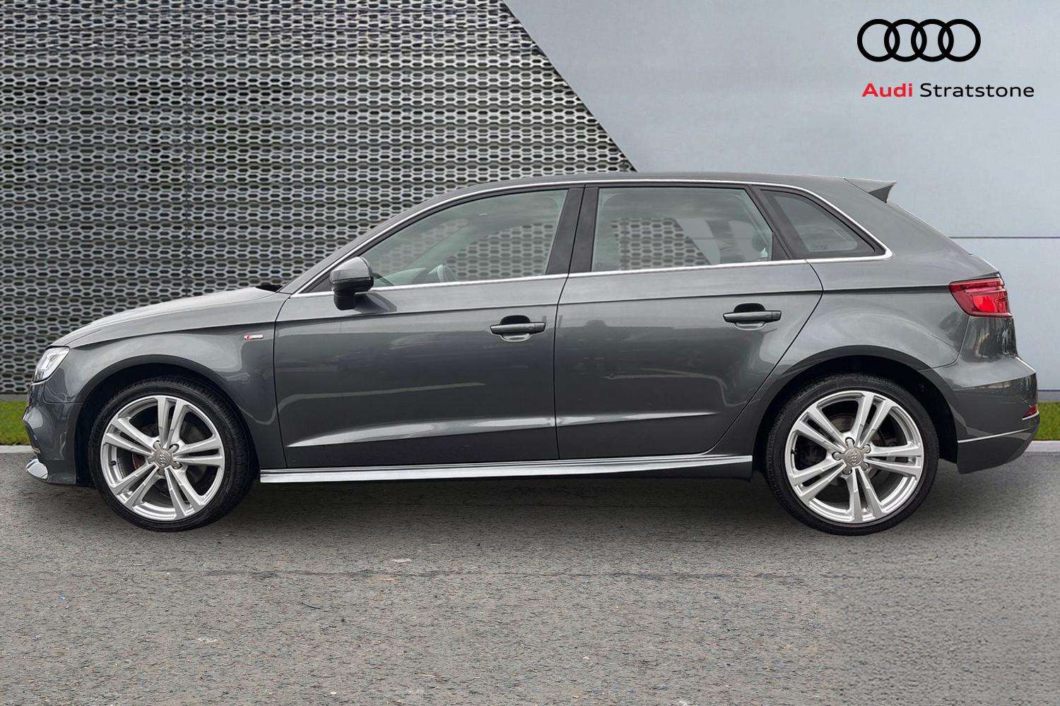 Used Audi A3 2018 for sale - 76488156: Photo 8