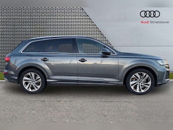 Used Audi Q7 2022 for sale - 77044104: Photo