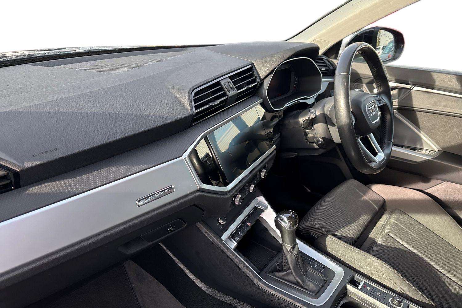 Used Audi Q3 2019 for sale - 76624572: Photo 2