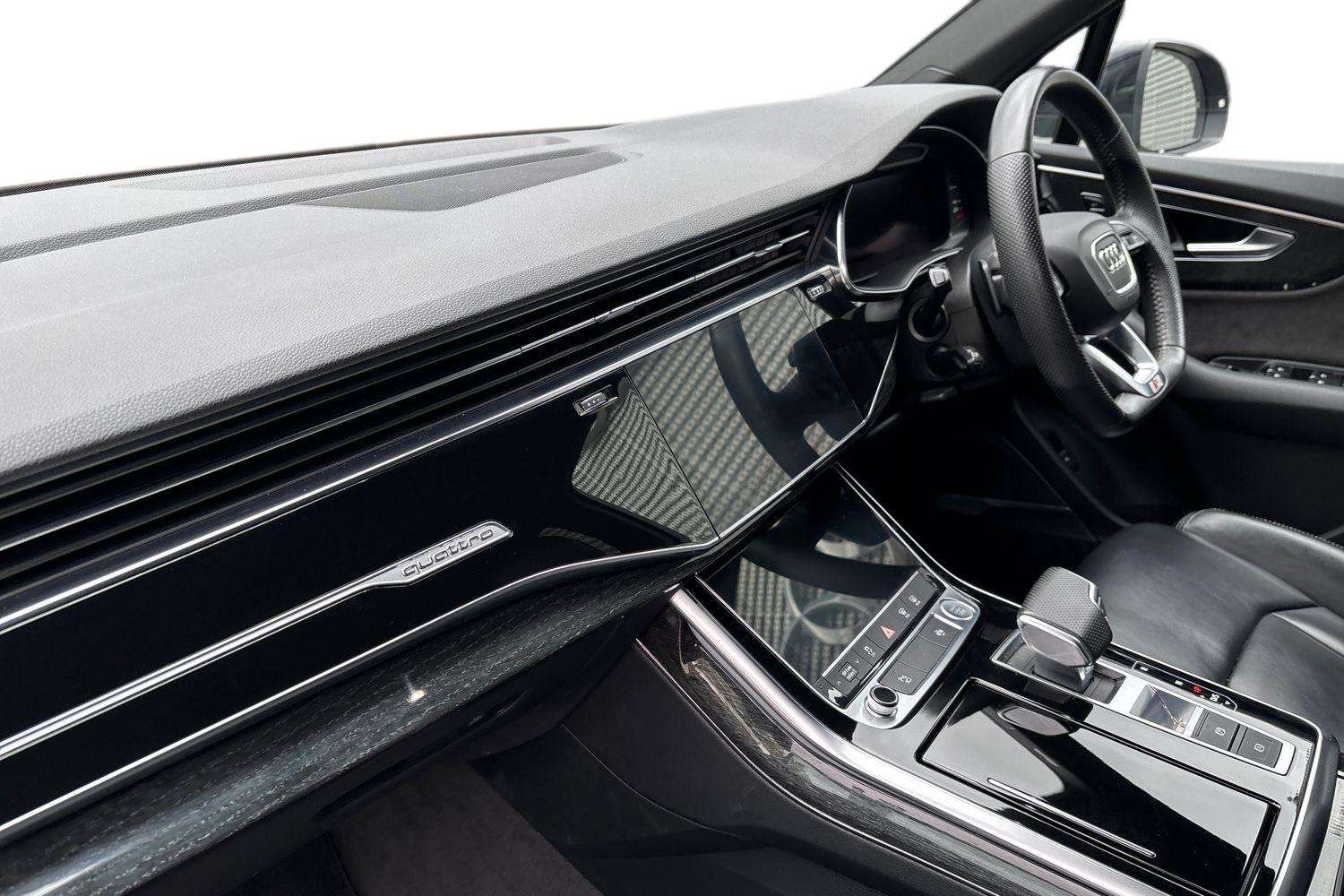 Used Audi Q7 2020 for sale - 78119124: Photo 2