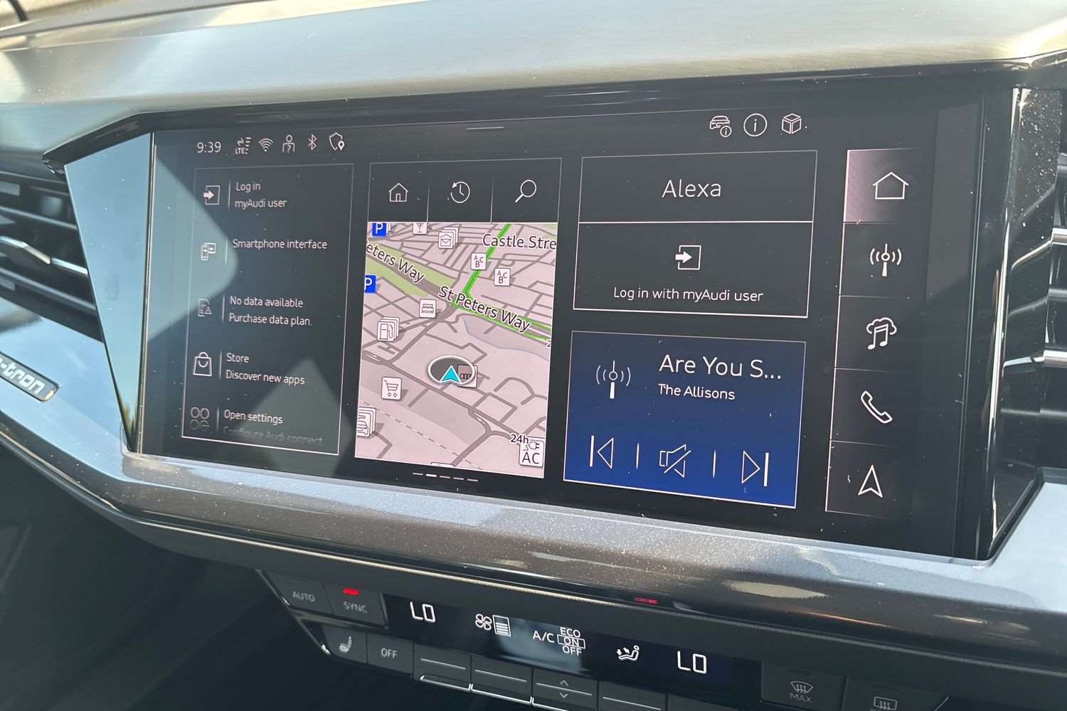 Used Audi Q4 e-tron 2025 for sale - 75784999: Photo 32