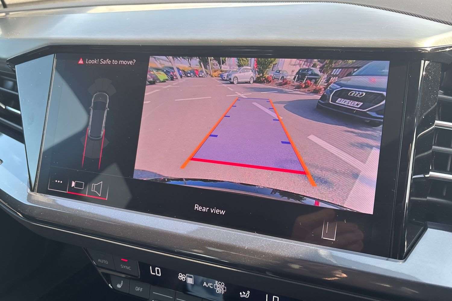 Used Audi Q4 e-tron 2025 for sale - 75784999: Photo 33