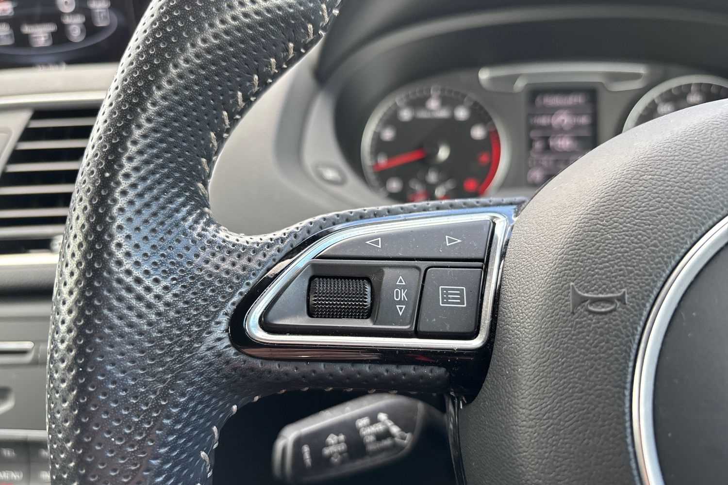 Used Audi Q3 2018 for sale - 76170003: Photo 29