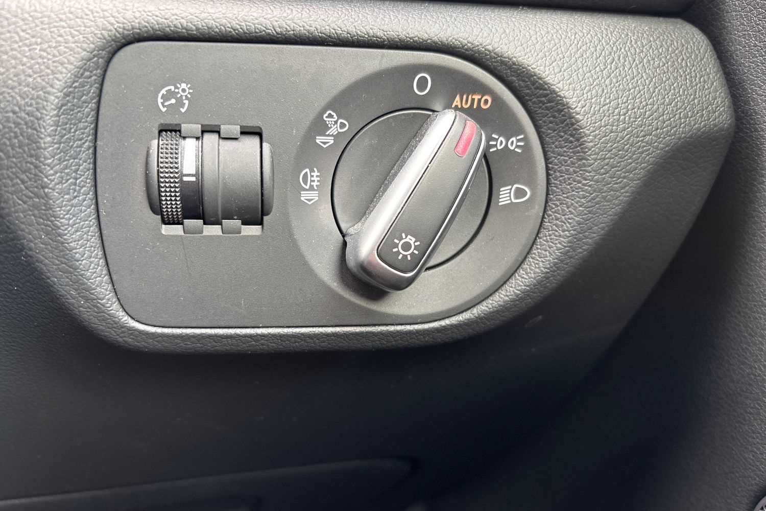 Used Audi Q3 2018 for sale - 76170003: Photo 32