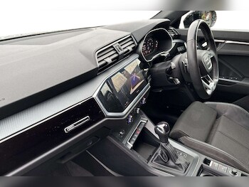 Used Audi Q3 2023 for sale - 77334051: Photo