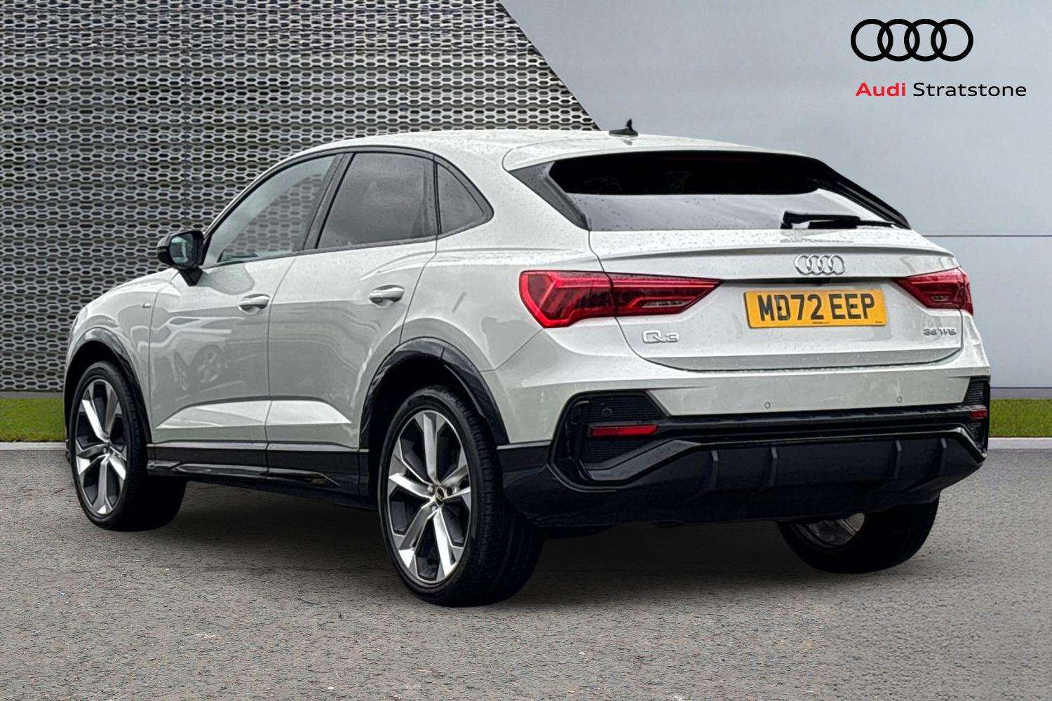Used Audi Q3 2023 for sale - 77334051: Photo 3