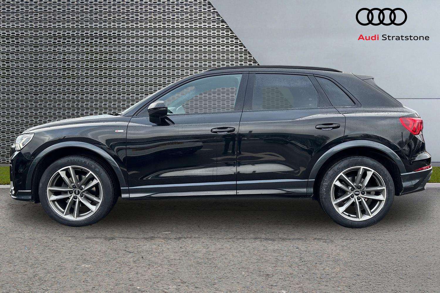 Used Audi Q3 2023 for sale - 77860997: Photo 8