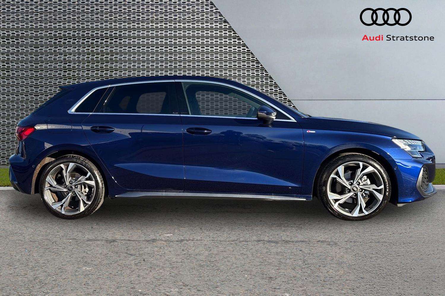 Used Audi A3 for sale - 76732234: Photo 4