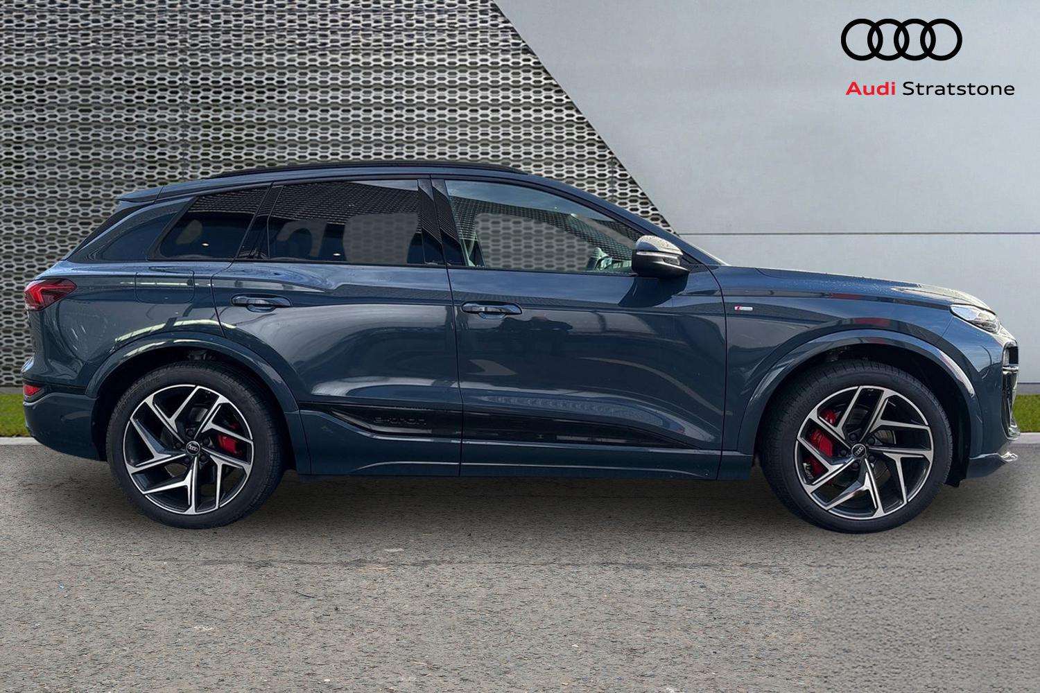 Used Audi Q6 e-tron 2026 for sale - 77648875: Photo 4