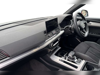 Used Audi Q5 2022 for sale - 77112369: Photo