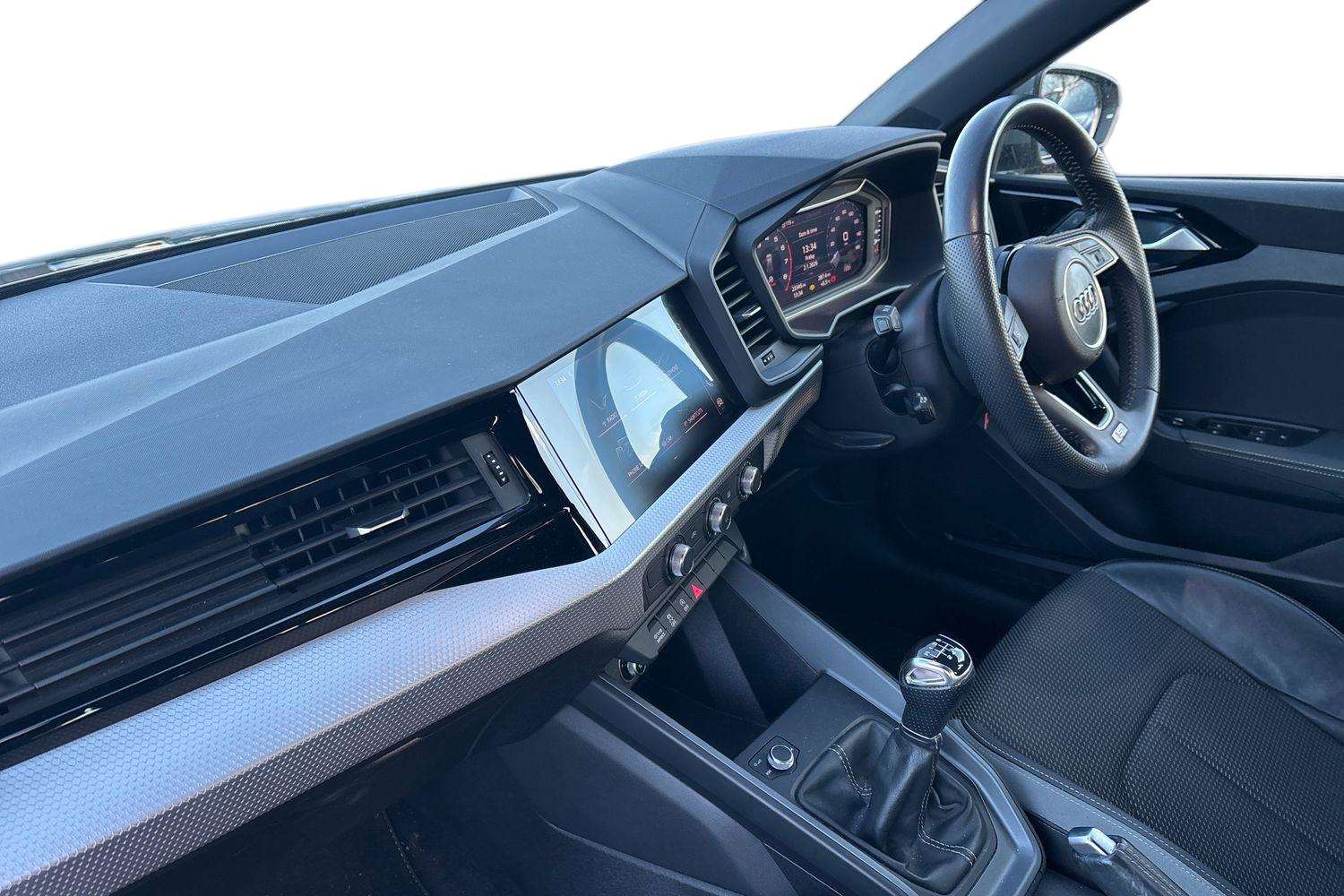 Used Audi A1 2019 for sale - 77112274: Photo 2