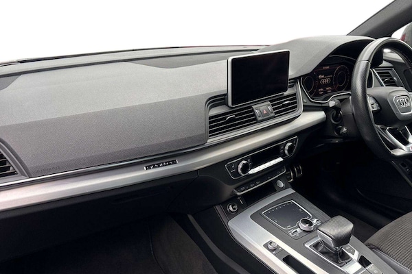 Used Audi Q5 2020 for sale - 76242517: Photo 2