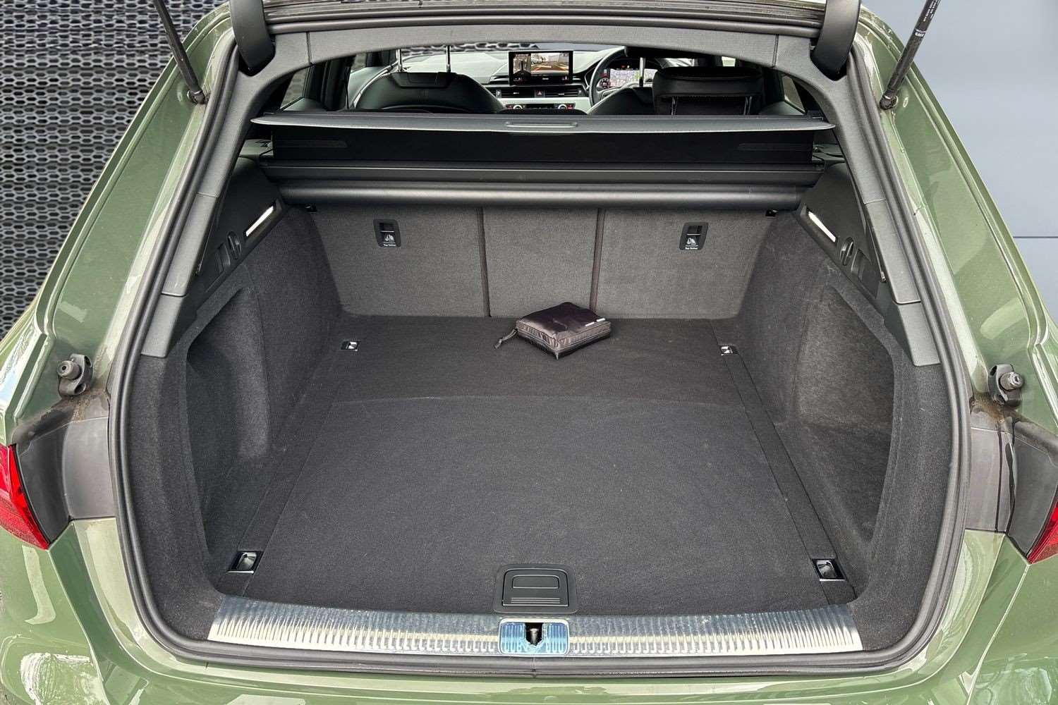 Used Audi A4 2023 for sale - 78104246: Photo 13