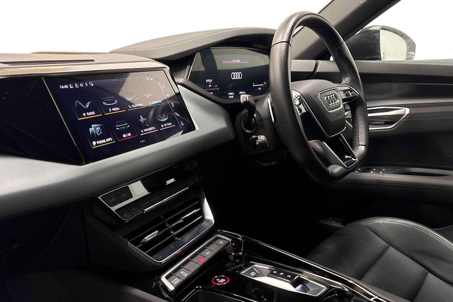 Used Audi e-tron GT 2022 for sale - 77270065: Photo 2