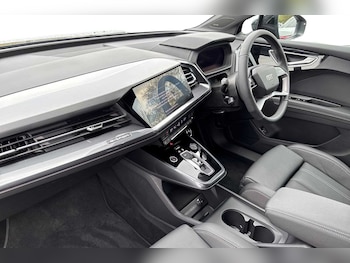 Used Audi Q4 e-tron 2025 for sale - 75015880: Photo