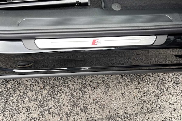 Used Audi Q4 e-tron 2025 for sale - 75015880: Photo 33