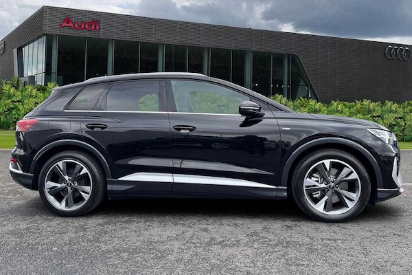Used Audi Q4 e-tron 2025 for sale - 75015880: Photo 4