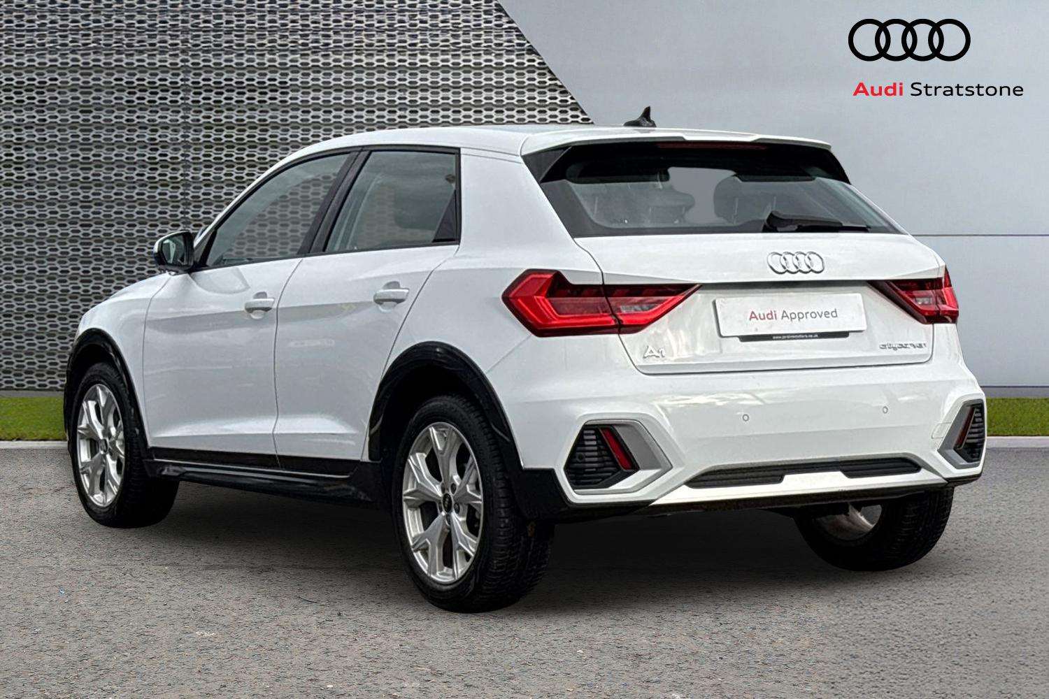 Used Audi A1 for sale - 76487985: Photo 3