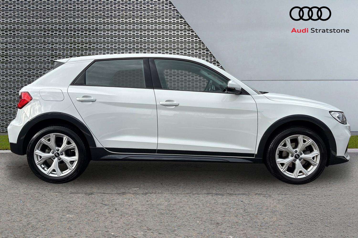 Used Audi A1 for sale - 76487985: Photo 4