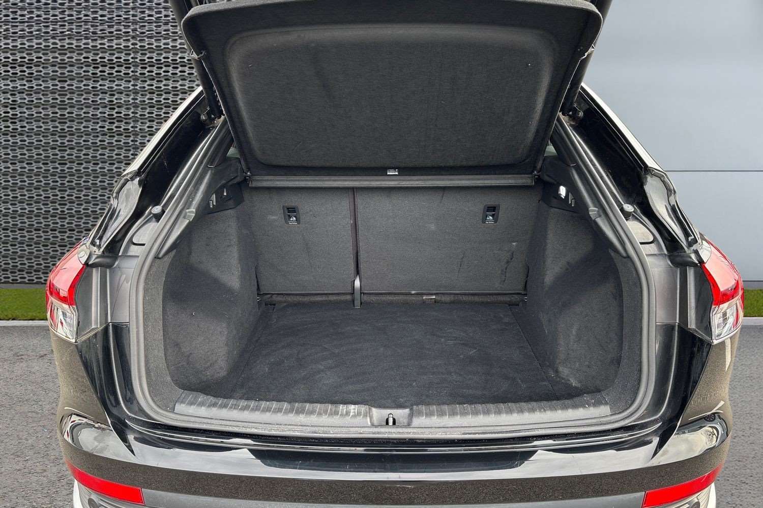 Used Audi Q4 e-tron 2022 for sale - 78187984: Photo 13