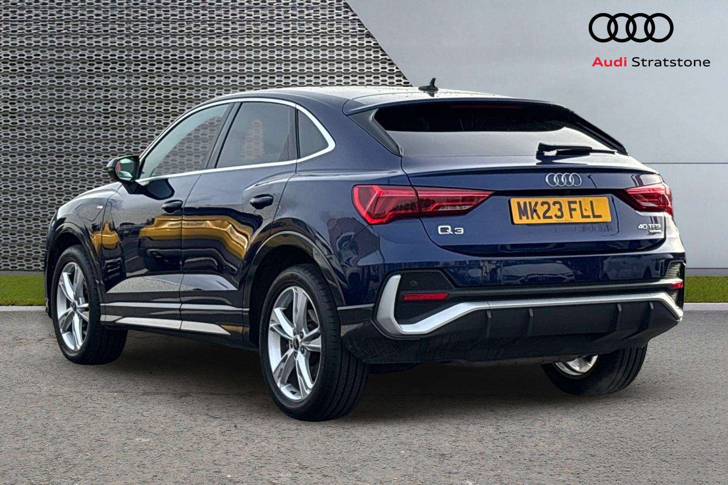 Used Audi Q3 2023 for sale - 78208853: Photo 3
