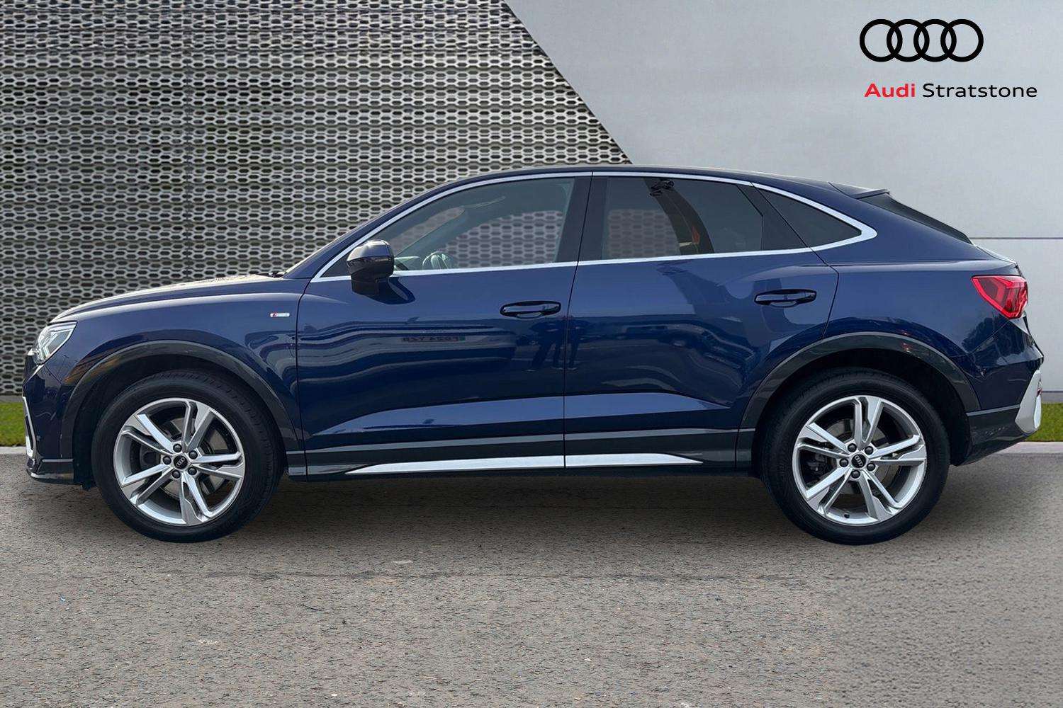 Used Audi Q3 2023 for sale - 78208853: Photo 8