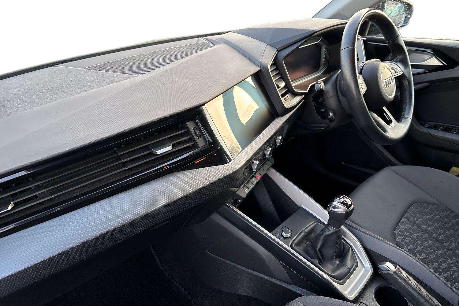 Used Audi A1 2021 for sale - 76827548: Photo 2
