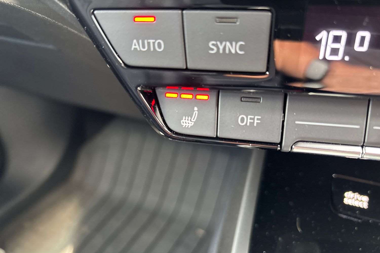 Used Audi Q4 e-tron 2025 for sale - 76075312: Photo 16